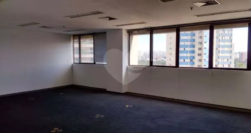 Sala comercial à venda na Avenida Adolfo Pinheiro, Alto da Boa Vista, São Paulo