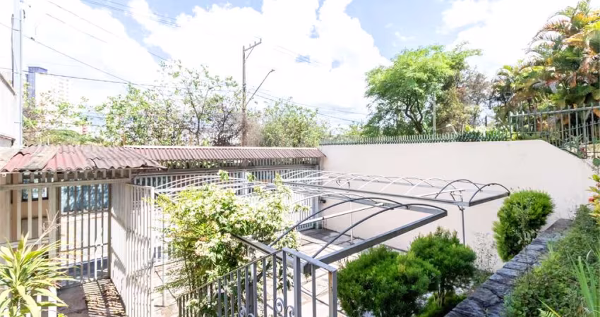 Sobrado com 4 quartos à venda em Chácara Monte Alegre - SP