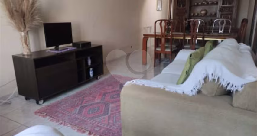 Sobrado com 3 quartos à venda em Vila Cordeiro - SP