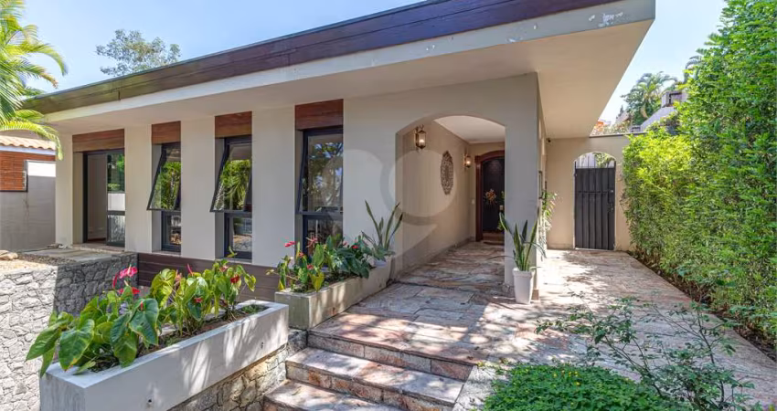 Casa com 5 quartos à venda em Jardim Marajoara - SP