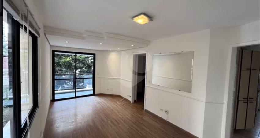 Apartamento com 2 quartos à venda em Moema - SP