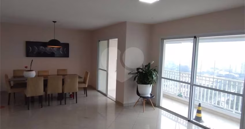 Apartamento com 3 quartos à venda em Jardim Taquaral - SP