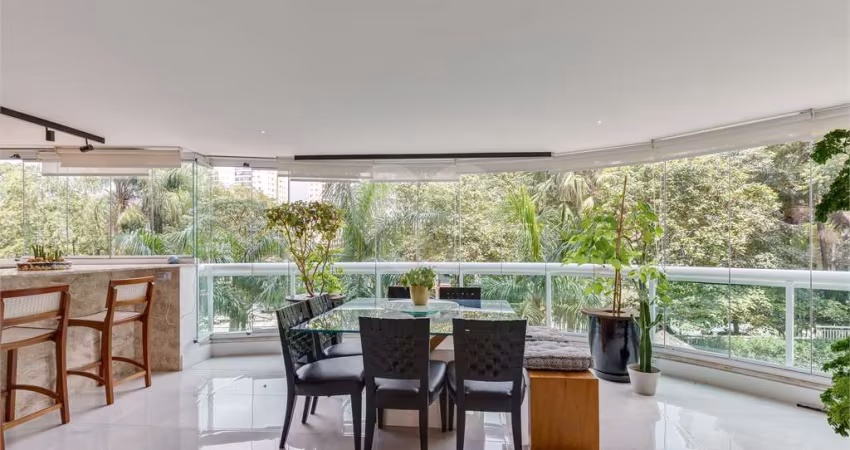 Apartamento com 4 quartos à venda ou para locação em Vila Sofia - SP