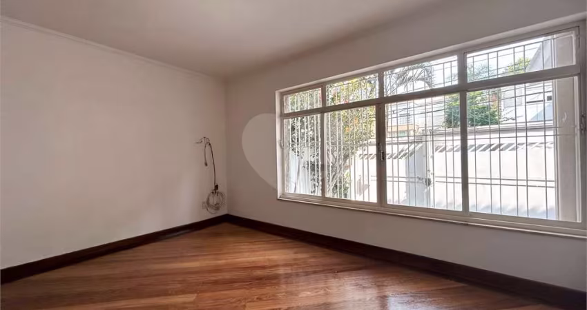 Sobrado com 3 quartos para locação em Jardim Petrópolis - SP