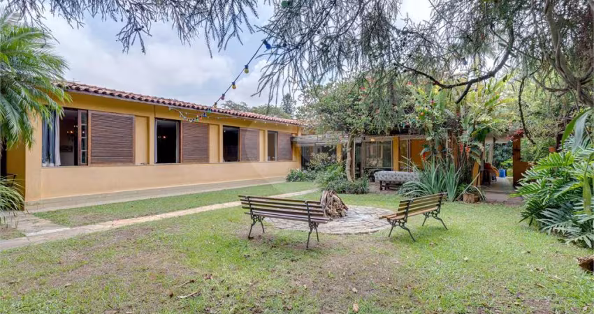 Casa térrea com 5 quartos à venda em Vila Nova Caledônia - SP