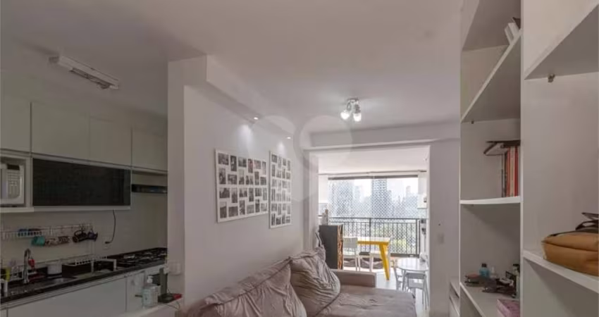 Apartamento com 2 quartos à venda em Santo Amaro - SP