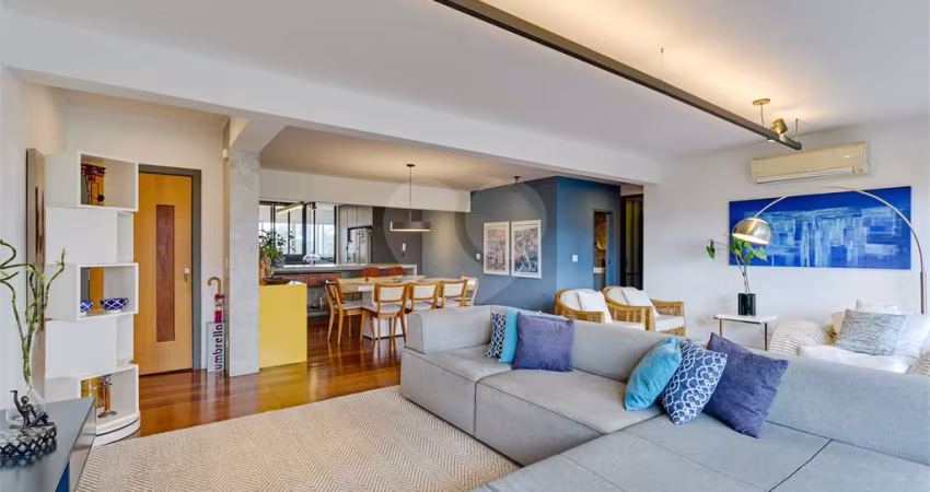 Apartamento com 3 quartos à venda ou para locação em Santo Amaro - SP