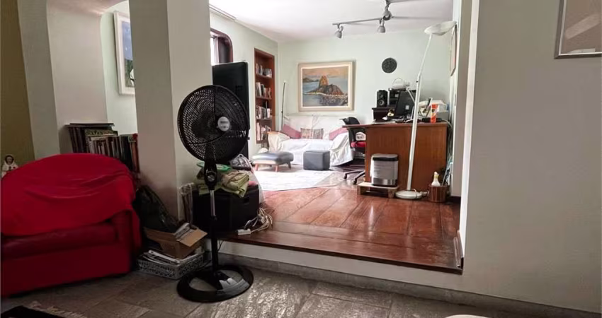 Sobrado com 3 quartos à venda em Chácara Monte Alegre - SP