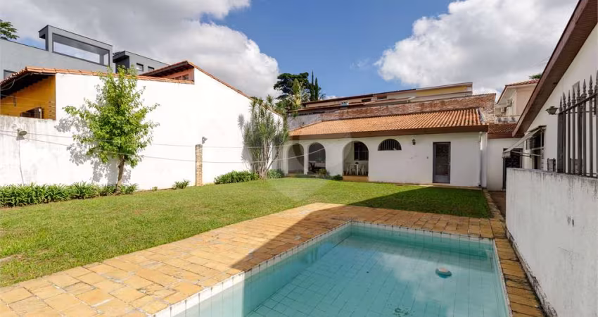 Casa térrea com 3 quartos à venda em Brooklin Paulista - SP