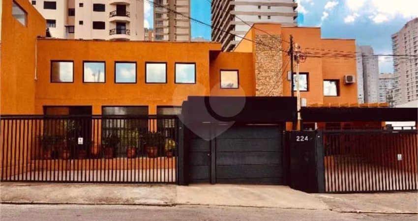 Casa com 7 quartos à venda ou para locação em Santo Amaro - SP