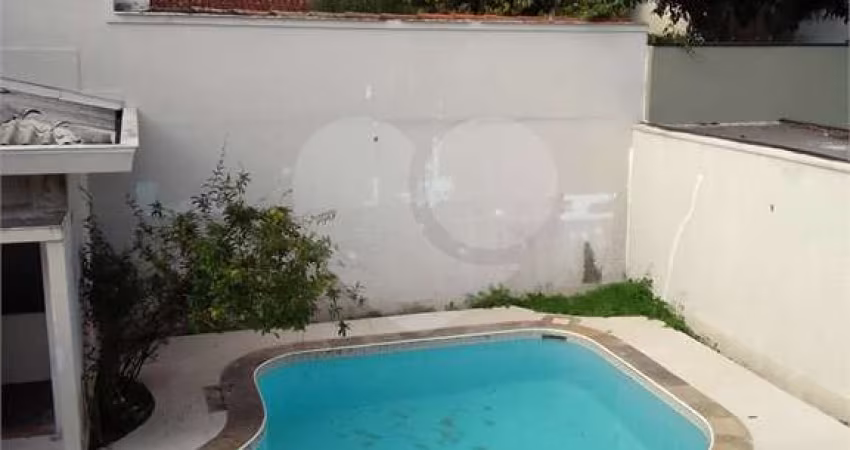 Sobrado com 4 quartos para locação em Granja Julieta - SP