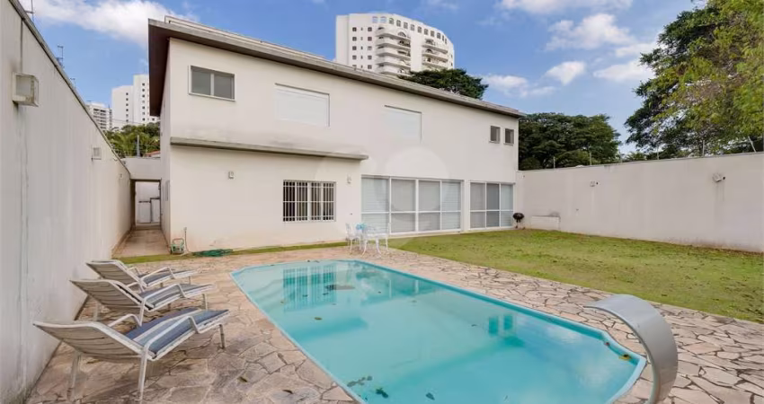 Sobrado com 4 quartos à venda em Granja Julieta - SP