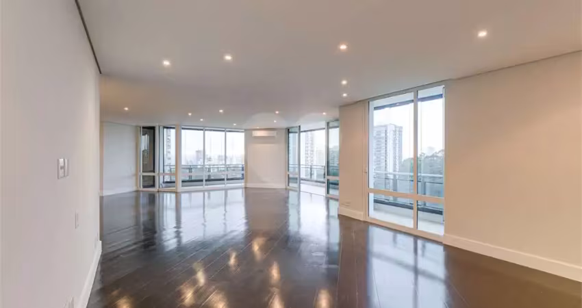 Apartamento com 4 quartos à venda ou para locação em santo amaro - sp