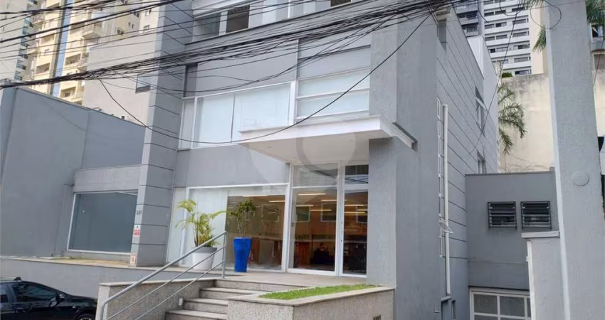 Prédio inteiro à venda ou para locação em Vila Andrade - SP