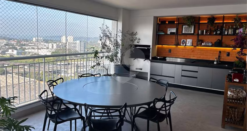 Apartamento com 4 quartos para locação em Santo Amaro - SP
