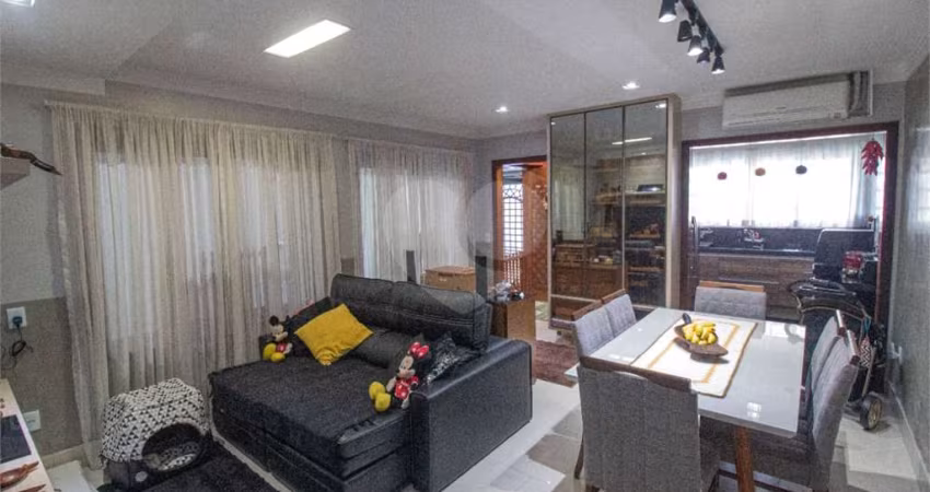 Casa com 3 quartos para locação em Várzea De Baixo - SP