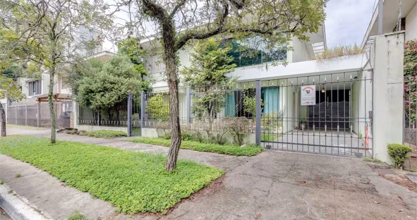 Sobrado com 5 quartos à venda em Jardim Luzitânia - SP