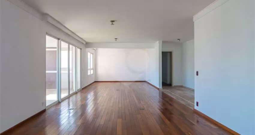 Apartamento com 4 quartos à venda na Rua Iuru, Panamby, São Paulo