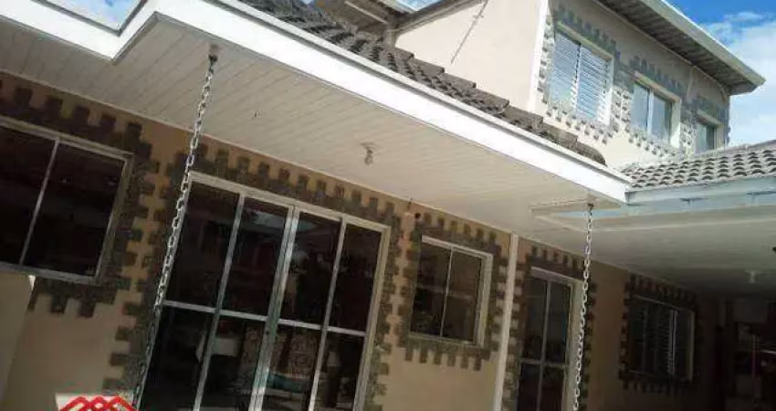 Casa com 2 dormitórios à venda, 256 m² por R$ 800.000,00 - Jardim Colonial - São José dos Campos/SP