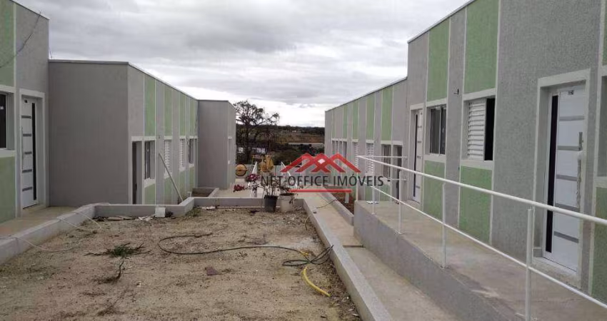 Casa com 2 dormitórios à venda, 53 m² por R$ 220.000,00 - Chácaras Pousada do Vale - São José dos Campos/SP