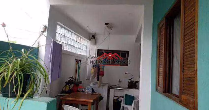 Casa com 3 dormitórios, 136 m² - venda por R$ 690.000,00 ou aluguel por R$ 3.860,00/mês - Centro - São José dos Campos/SP