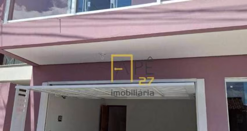 Sobrado para alugar por R$ 2.950,00/mês - Centro - Cananéia/SP