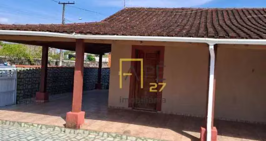 Casa com 3 dormitórios, 240 m² - venda por R$ 600.000,00 ou aluguel por R$ 2.500,00/mês - Acaraú - Cananéia/SP