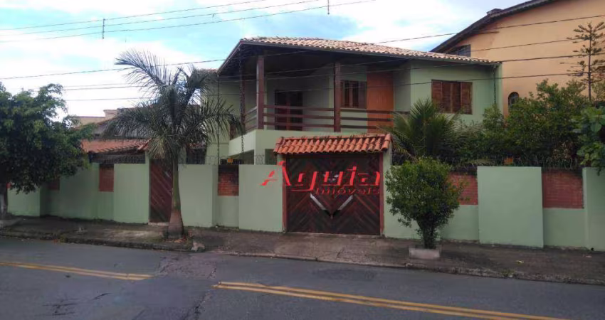 Sobrado com 3 dormitórios à venda, 179 m² por R$ 692.000,00 - Jardim Santo Alberto - Santo André/SP