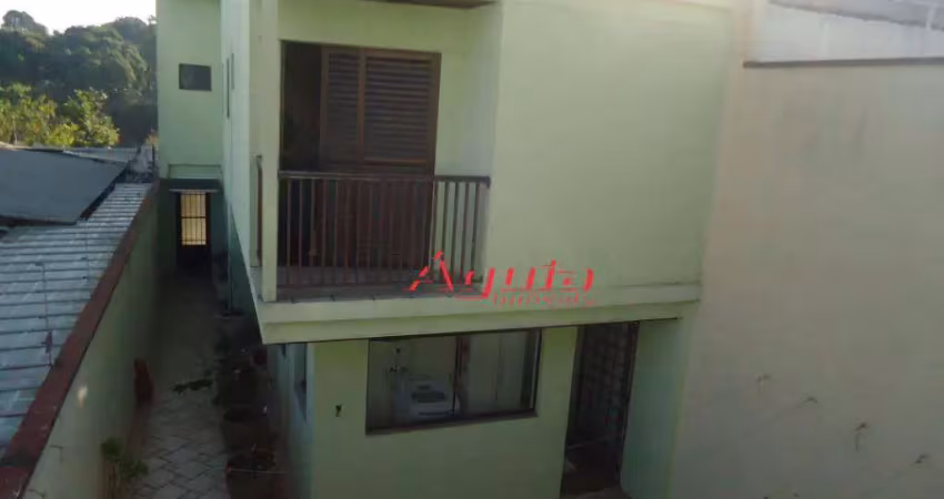 Sobrado com 3 dormitórios à venda, 277 m² por R$ 1.350.000,00 - Parque Jaçatuba - Santo André/SP