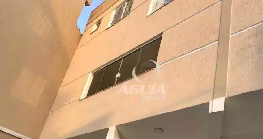 Sobrado com 2 dormitórios à venda, 101 m² por R$ 510.000,00 - Parque das Nações - Santo André/SP