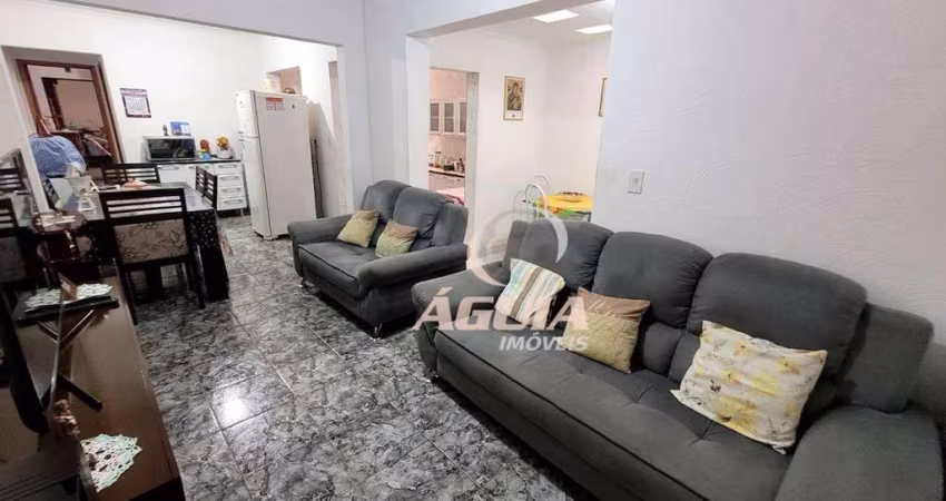 Casa com 3 dormitórios à venda, 128 m² por R$ 590.000,00 - Parque Jaçatuba - Santo André/SP