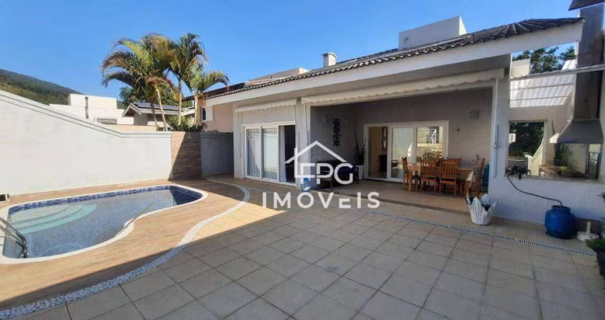 Casa com 3 dormitórios à venda, 303 m² por R$ 1.830.000,00 - Parque Arco Iris - Atibaia/SP