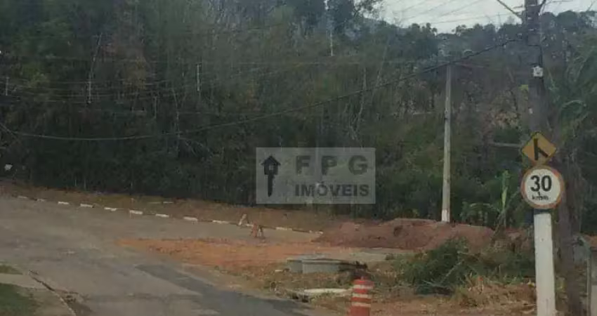 Terreno de 730 m² a venda próximo a av. juca peçanha no centro de atibaia/sp
