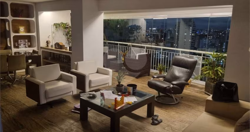 Apartamento com 3 quartos para locação em Paraíso - SP