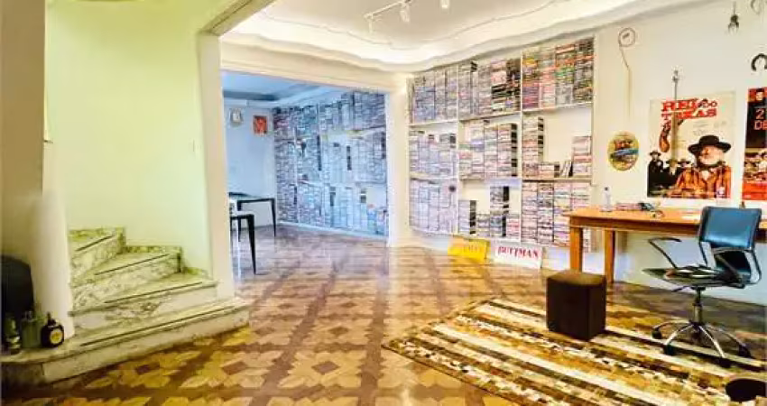 Casa com 12 quartos à venda na Rua Topázio, Aclimação, São Paulo