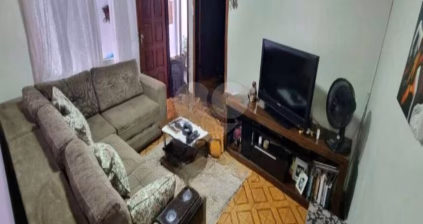 Casa com 3 quartos à venda em Vila Carrão - SP