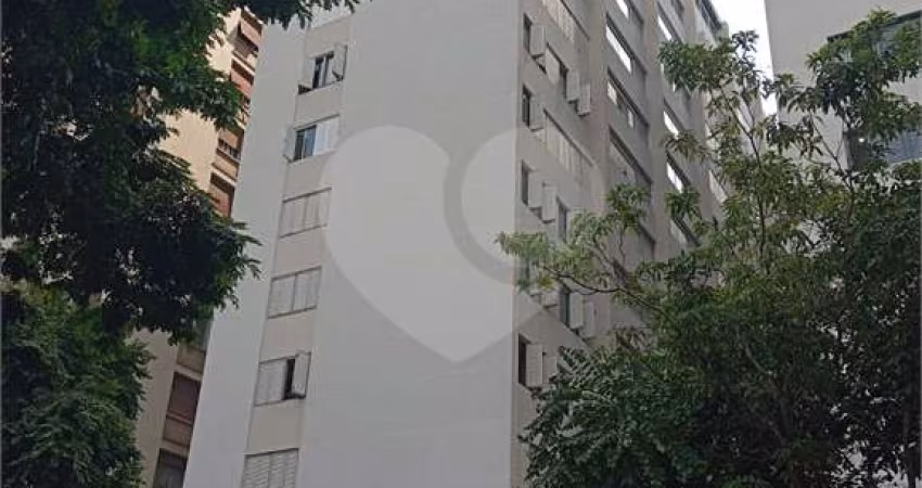 Apartamento com 3 quartos à venda em Bela Vista - SP