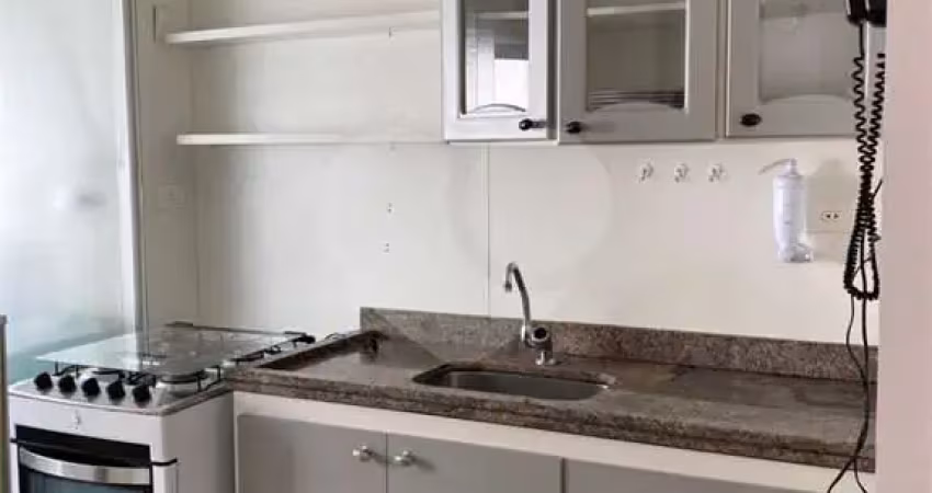 Apartamento com 2 quartos à venda em Aclimação - SP