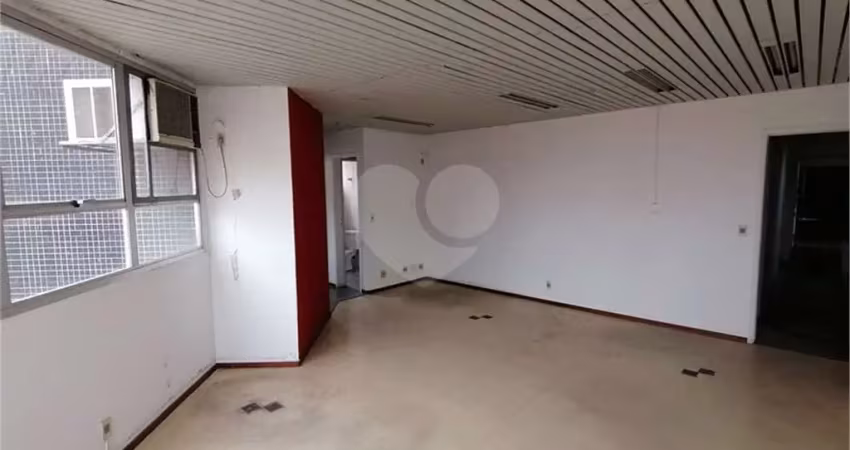 Sala comercial à venda na Rua Barão de Jaguara, Cambuí, Campinas