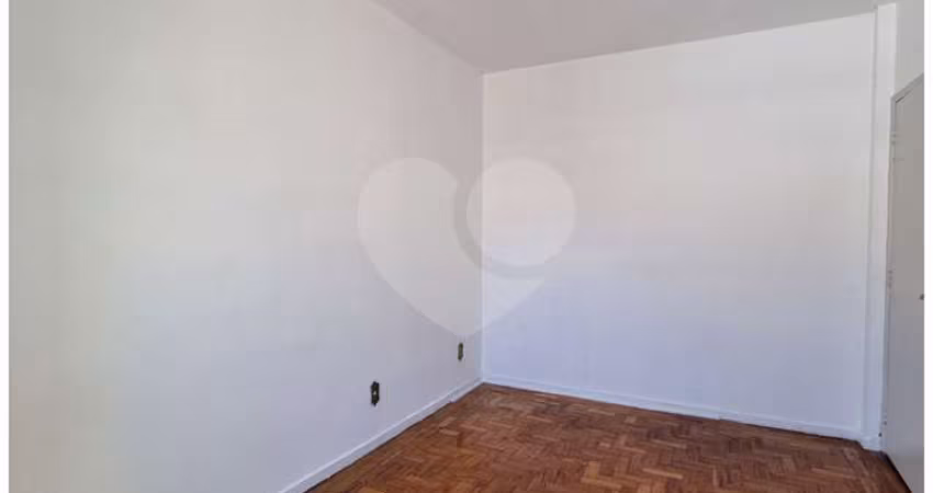 Apartamento com 1 quartos para locação em Aclimação - SP