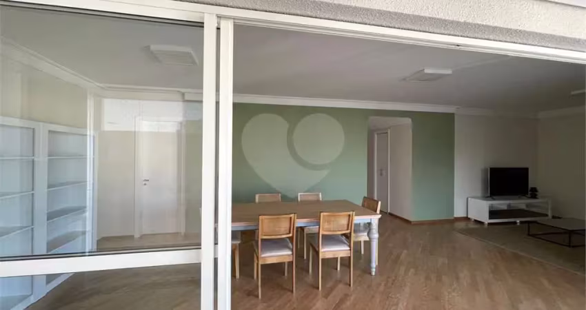 Apartamento com 3 quartos para locação em Paraíso - SP