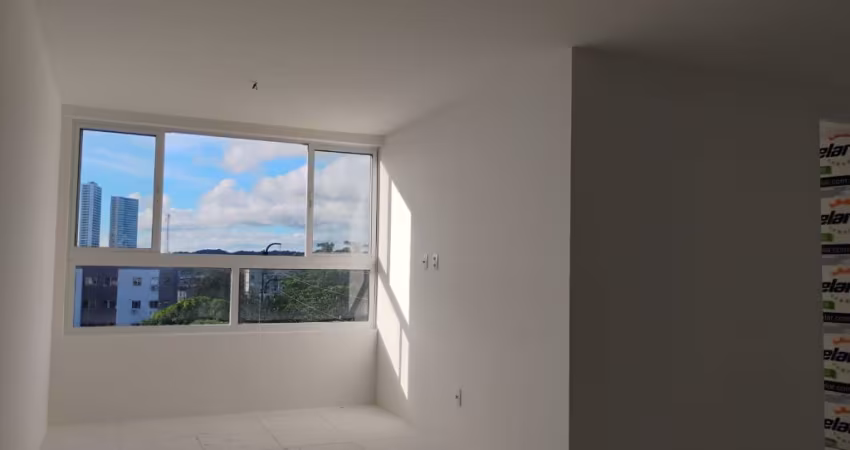 Apartamento novo, com 2 quartos, 1 vaga na Várzea