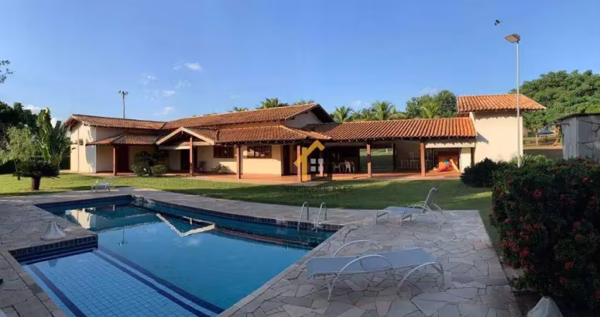 Chácara com 3 suítes à venda, 6200 m² por R$ 1.350.000 - Centro - Cedral/SP