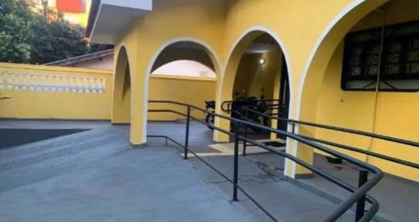 Casa com 3 dormitórios para alugar, 180 m² por R$ 8.780,00/mês - Vila Sinibaldi - São José do Rio Preto/SP