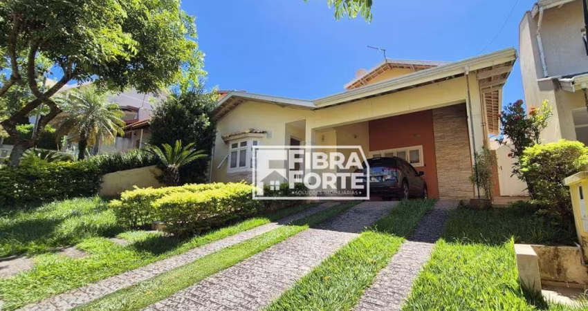 Casa à venda em condomínio em Valinhos, SP
