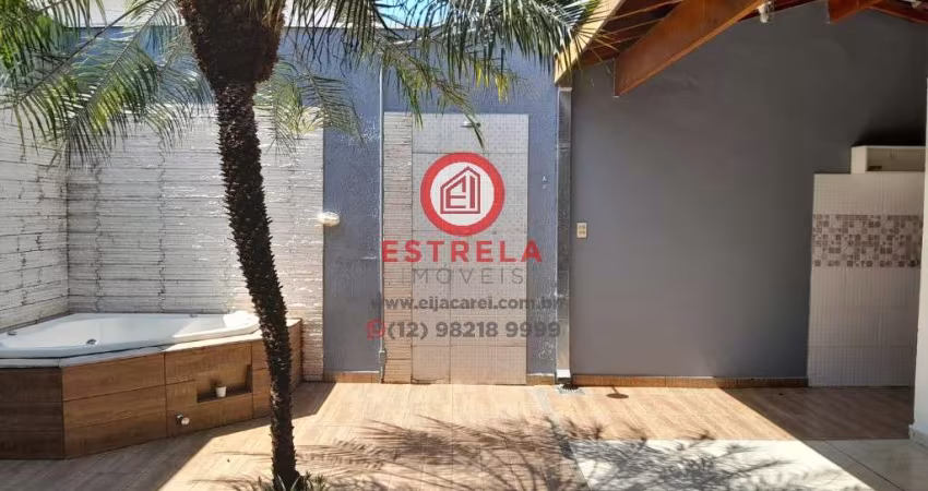 Casa à venda ou locação no Condomínio Residence Club em Jacareí-SP: 3 quartos, 1 suíte, 1 sala, 1 banheiro, 3 vagas de garagem. Confira!