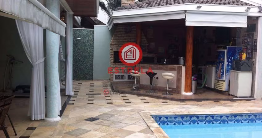 Casa em Condomínio de Alto Padrão em Jacareí-SP, 4 quartos, 1 suíte, 3 banheiros, 2 vagas, 328m² - Loteamento Villa Branca.