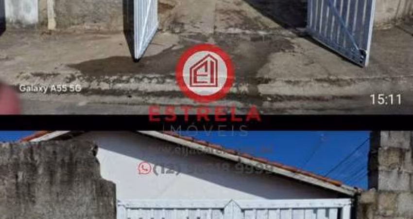 Casa à venda em Caraguatatuba-SP no bairro Recanto Som do Mar: 2 quartos, sala, banheiro e 3 vagas de garagem!