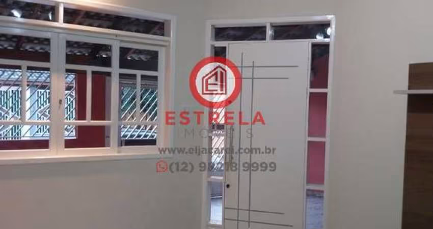 Imperdível: Casa à venda em Jacareí-SP no Jardim Altos de Santana II com 3 quartos, 1 suíte e 2 vagas de garagem!