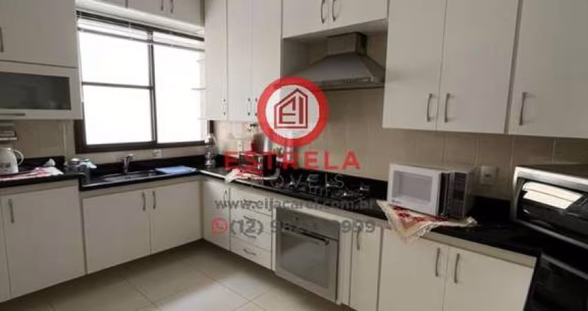 Cobertura de luxo com 5 quartos e 2 suítes no Centro de Jacareí-SP: 260m², 3 salas, 5 banheiros e 2 vagas de garagem!